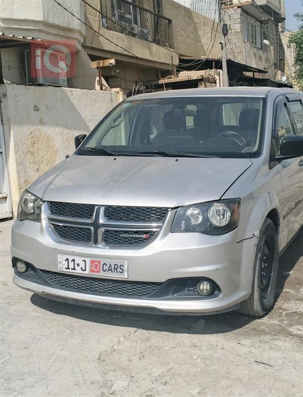 دودج جراند كارافان 2012 للبيع في العراق -  بغداد